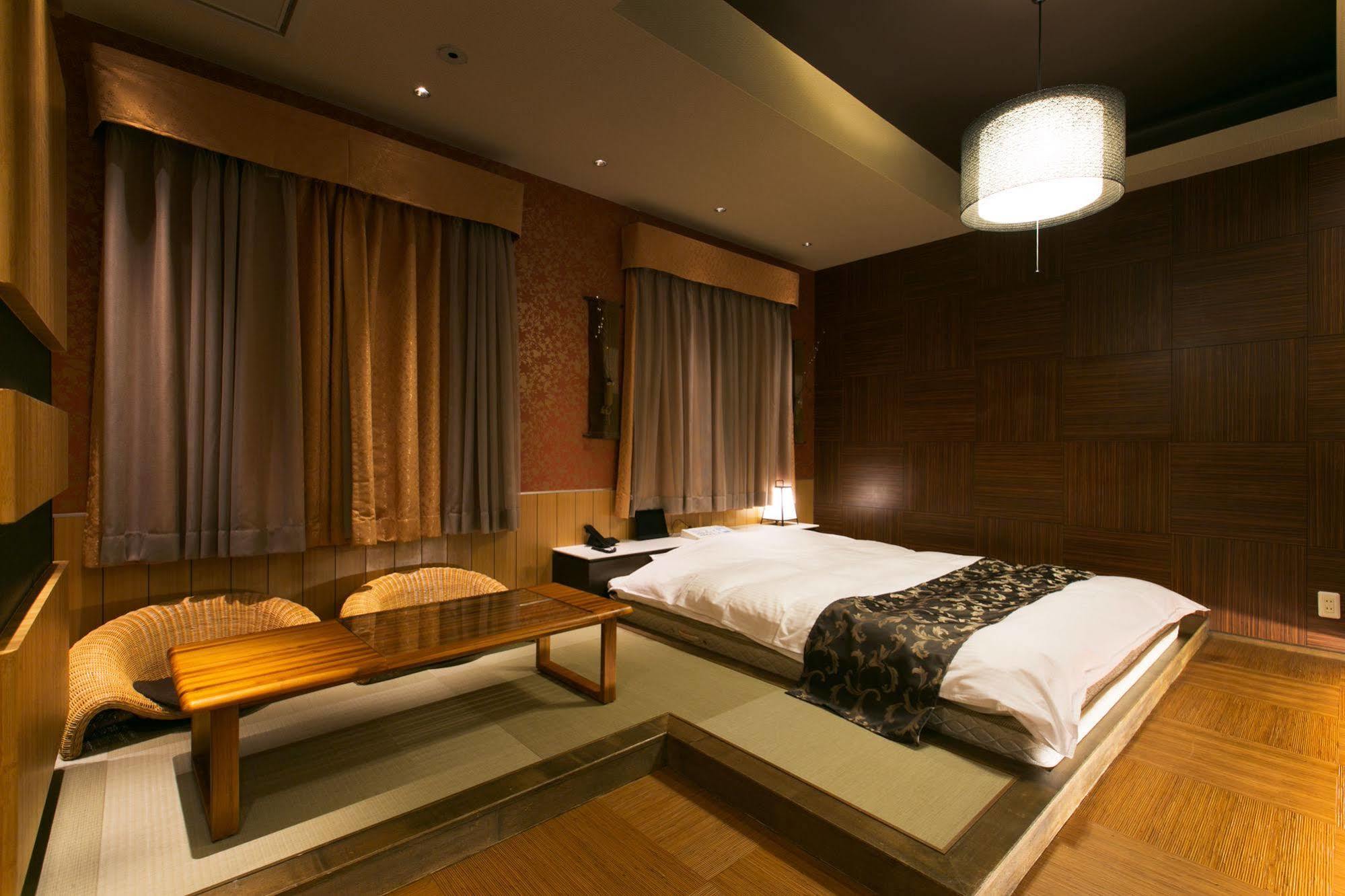 Hotel Atlantis (Adults Only) Osaka Ngoại thất bức ảnh